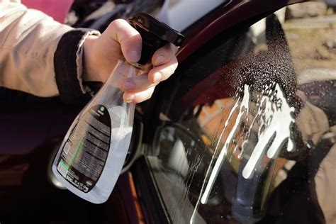 Can You Use Glass Cleaner on Car Windows? Exploring the Myths and Realities of Automotive Care